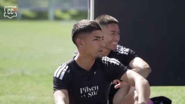 Colo-Colo train after winning the Chilean League